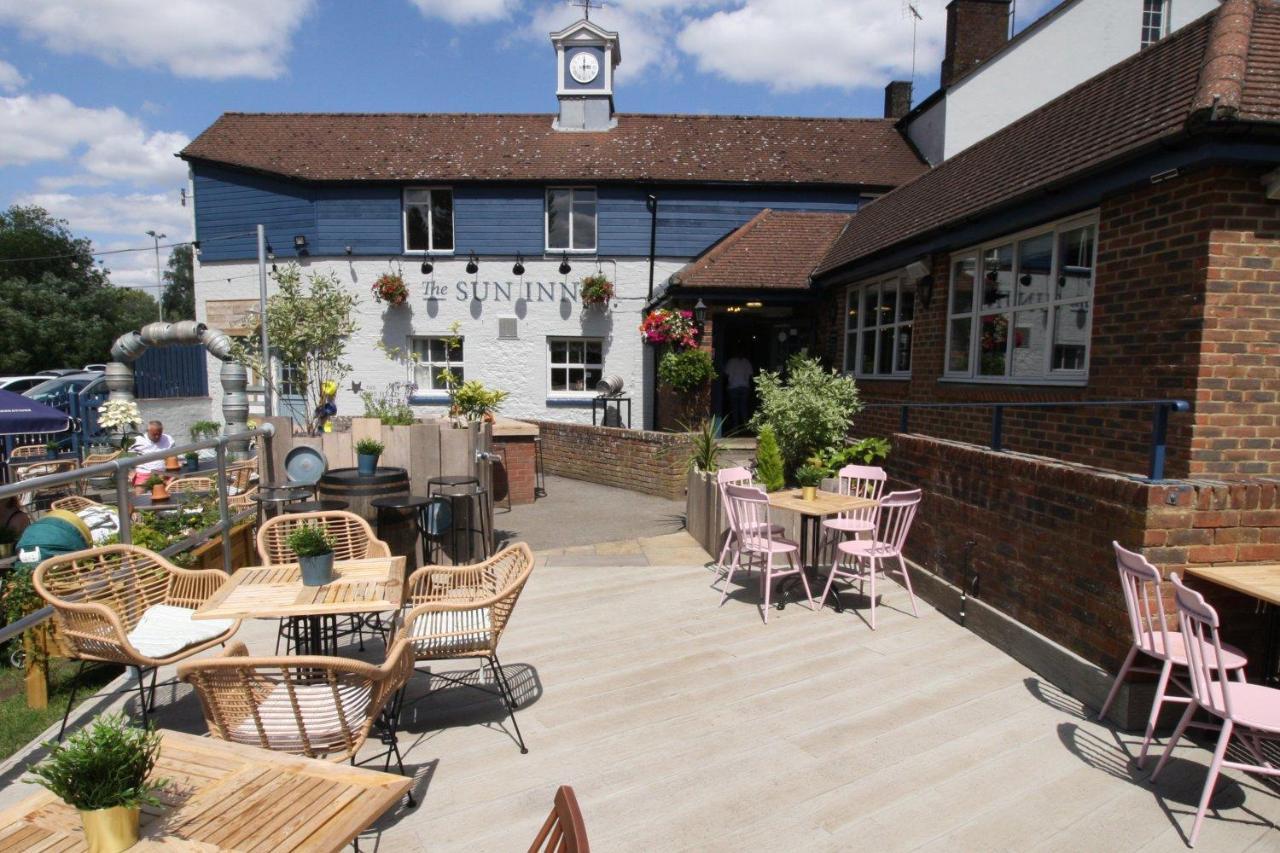 The Sun Inn Swindon Exterior foto